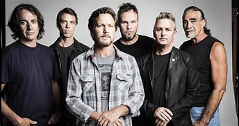Pearl Jam's Summer Trek
