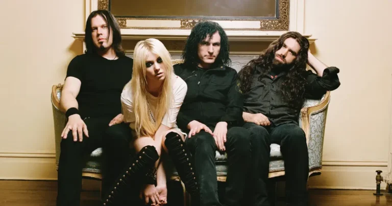 The Pretty Reckless (2014)