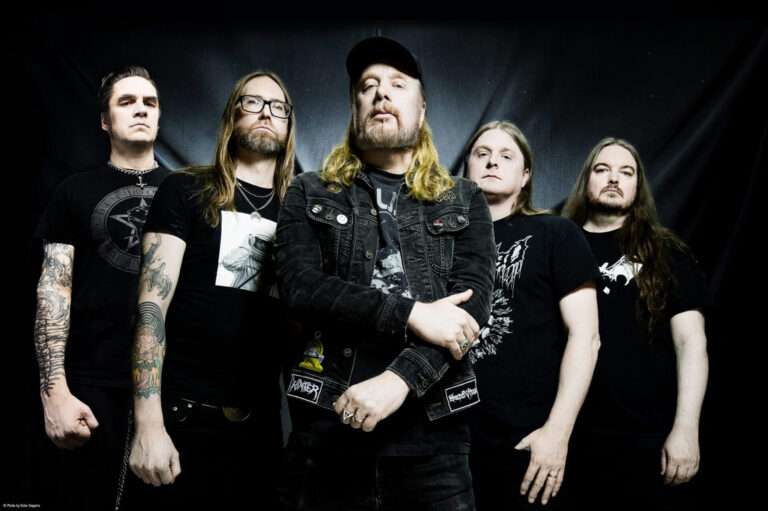 At The Gates Top Home Country Album Chart